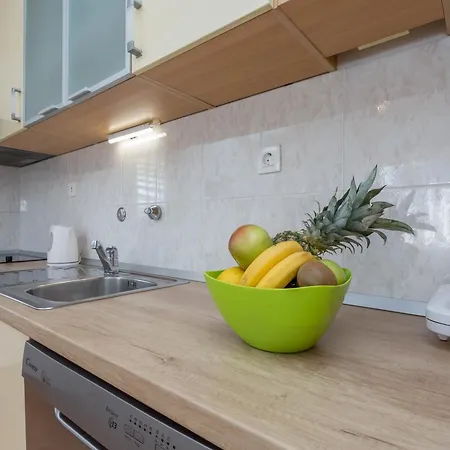 Apartment Marija Bibic *