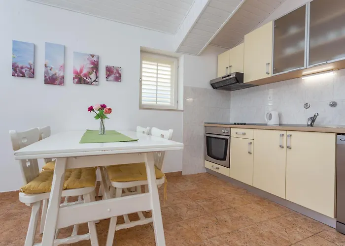 Marija Bibic Hvar Town