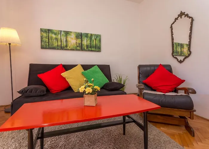 Marija Bibic * フヴァル