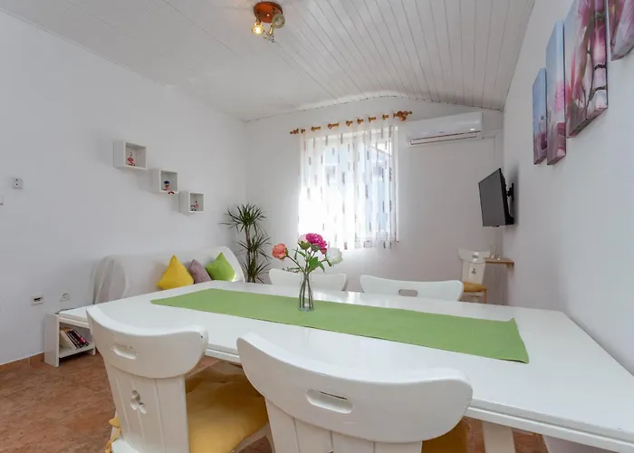 Apartment Marija Bibic *